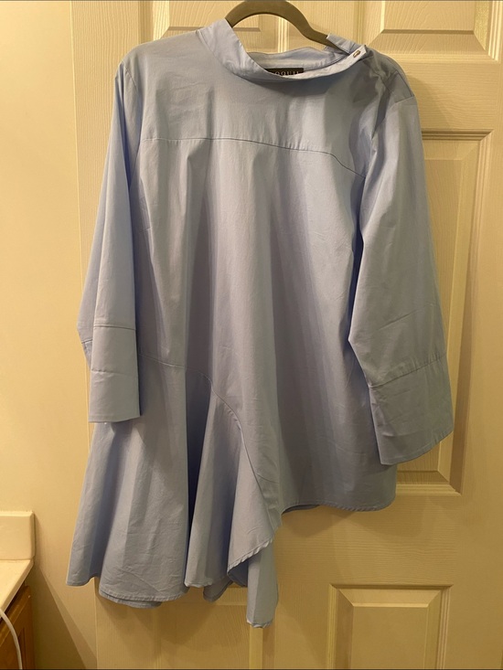 Eloquii Tops - Eloquii Light Blue Asymmetrical Flowy Tunic Top
